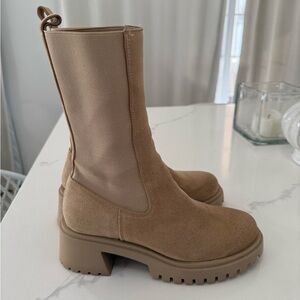 Steve Madden chunky heeled tan Chelsea boots